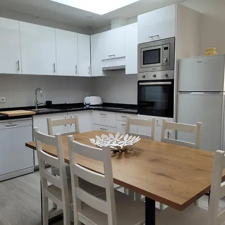 بيت للعطل Casa Dos Avos *